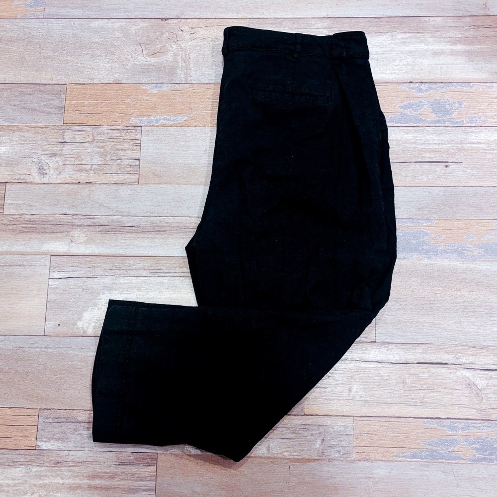 REITMANS Black linen short pants